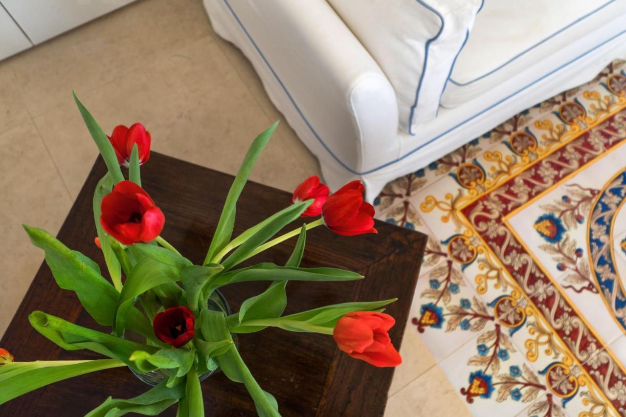 Donna Coraly Country Boutique Hotel Arenella  Buitenkant foto