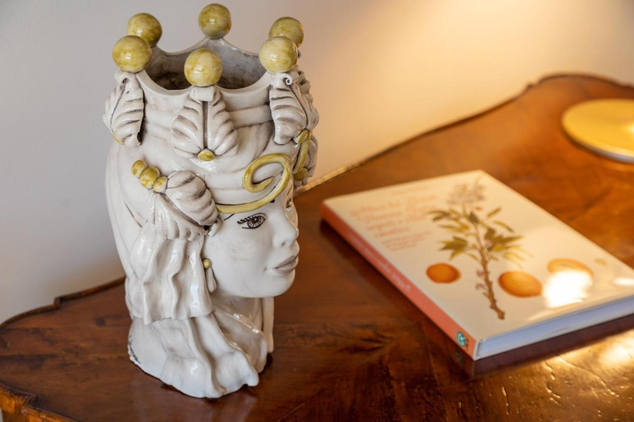 Donna Coraly Country Boutique Hotel Arenella  Buitenkant foto