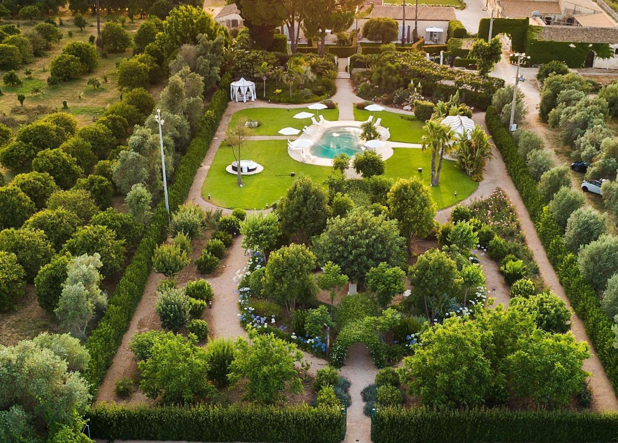 Donna Coraly Country Boutique Hotel Arenella  Buitenkant foto