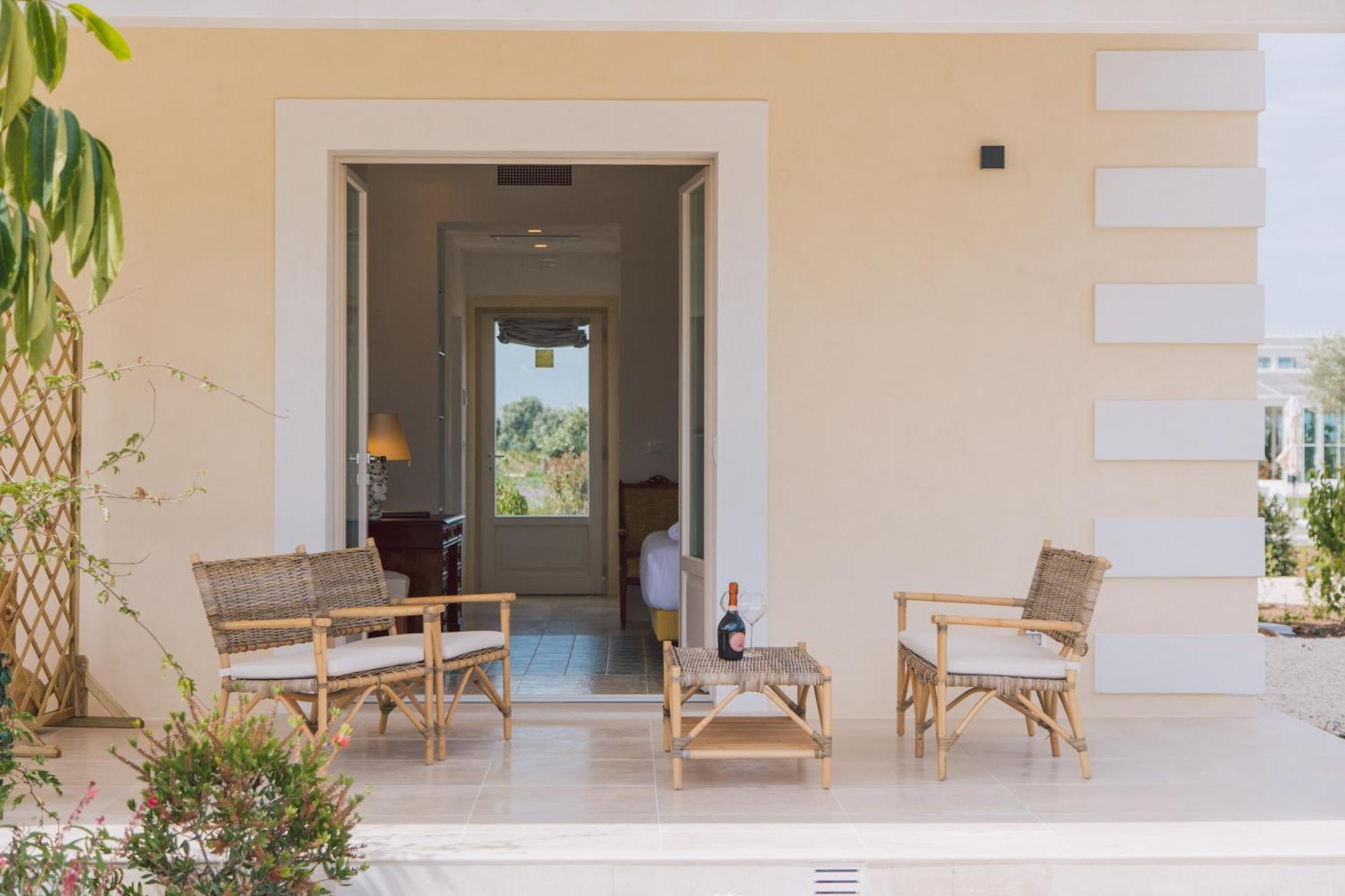 Donna Coraly Country Boutique Hotel Arenella  Buitenkant foto