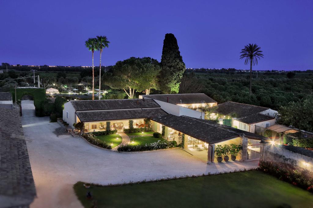 Donna Coraly Country Boutique Hotel Arenella  Buitenkant foto