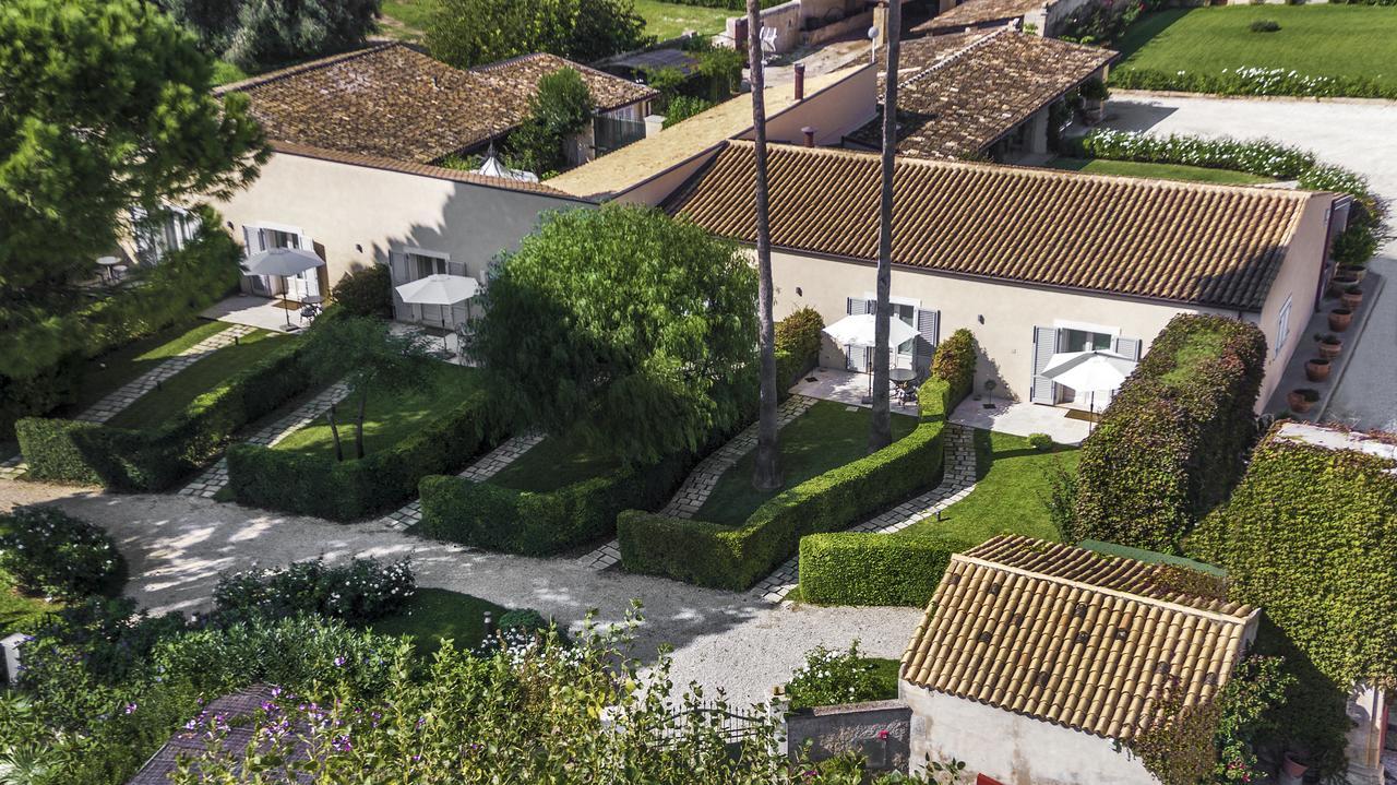 Donna Coraly Country Boutique Hotel Arenella  Buitenkant foto