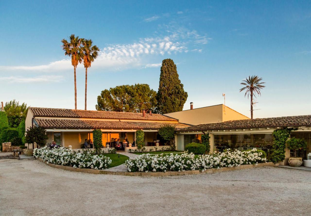 Donna Coraly Country Boutique Hotel Arenella  Buitenkant foto